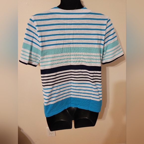 ๐ Four Ladies Short Sleeved Tops (Teeshirts/ Blouses) Size SP - Picture 3 of 9